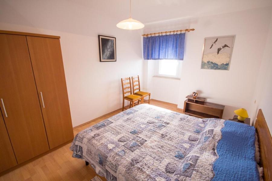 Apartment Bencic Karigador Eksteriør bilde